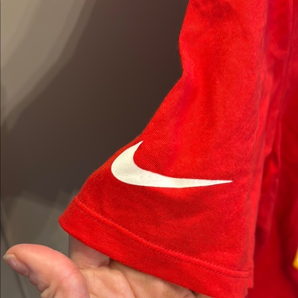 Nike Red Kansas City Chiefs Kelcie T-Shirt - Picture 3 of 4
